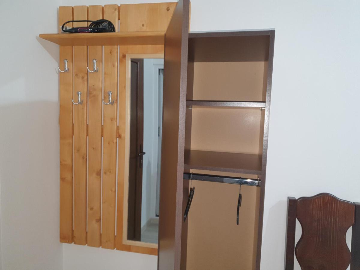Pensiunea Ronicson Milostea Exterior foto
